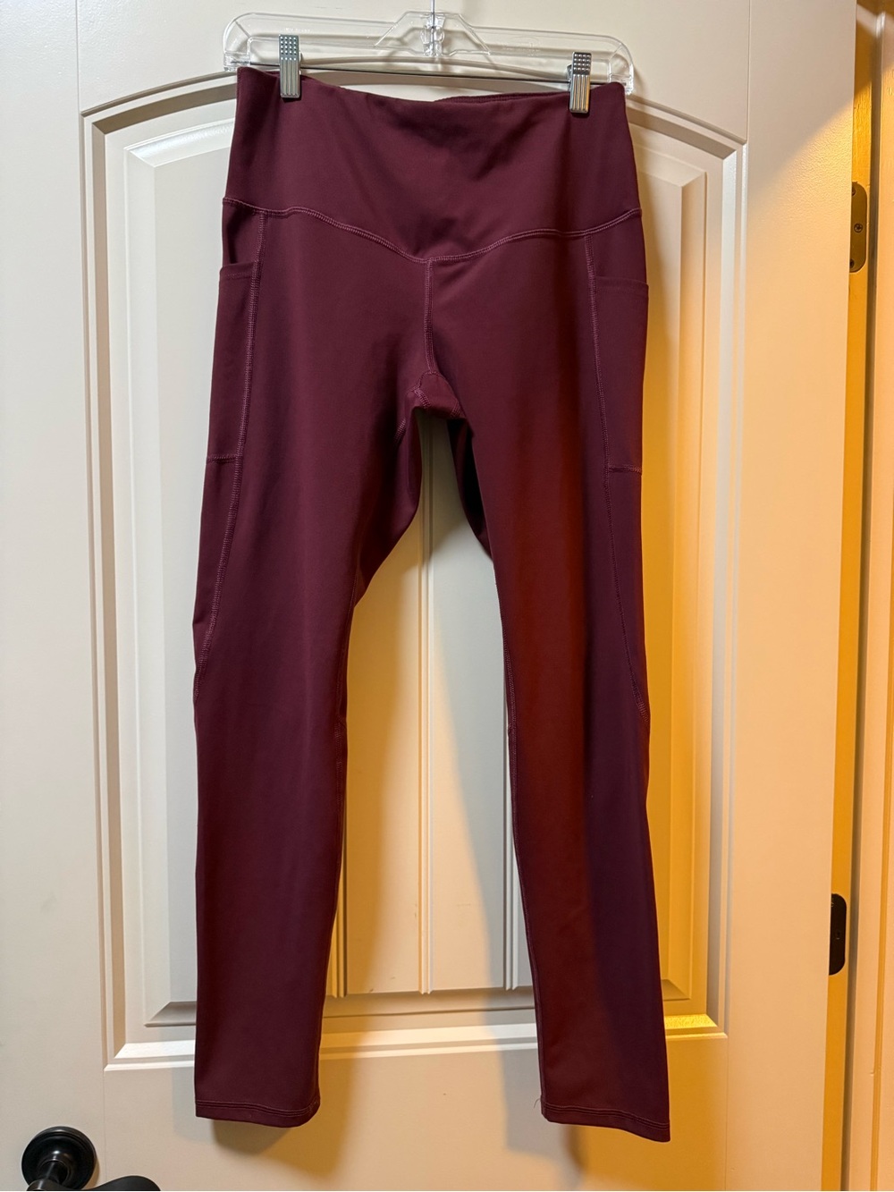High-Rise Maroon Active Leggings with Side Pockets